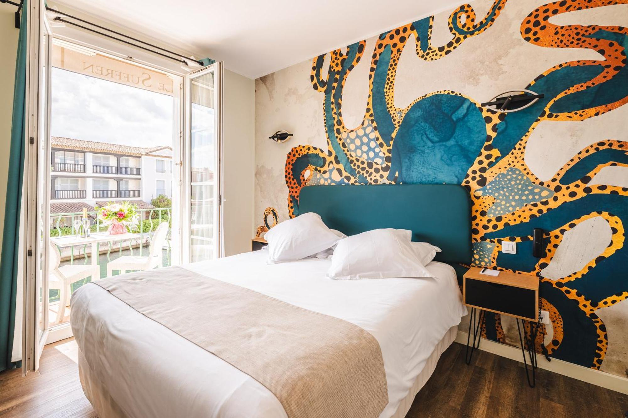 Le Suffren Hotel Гримо Екстериор снимка