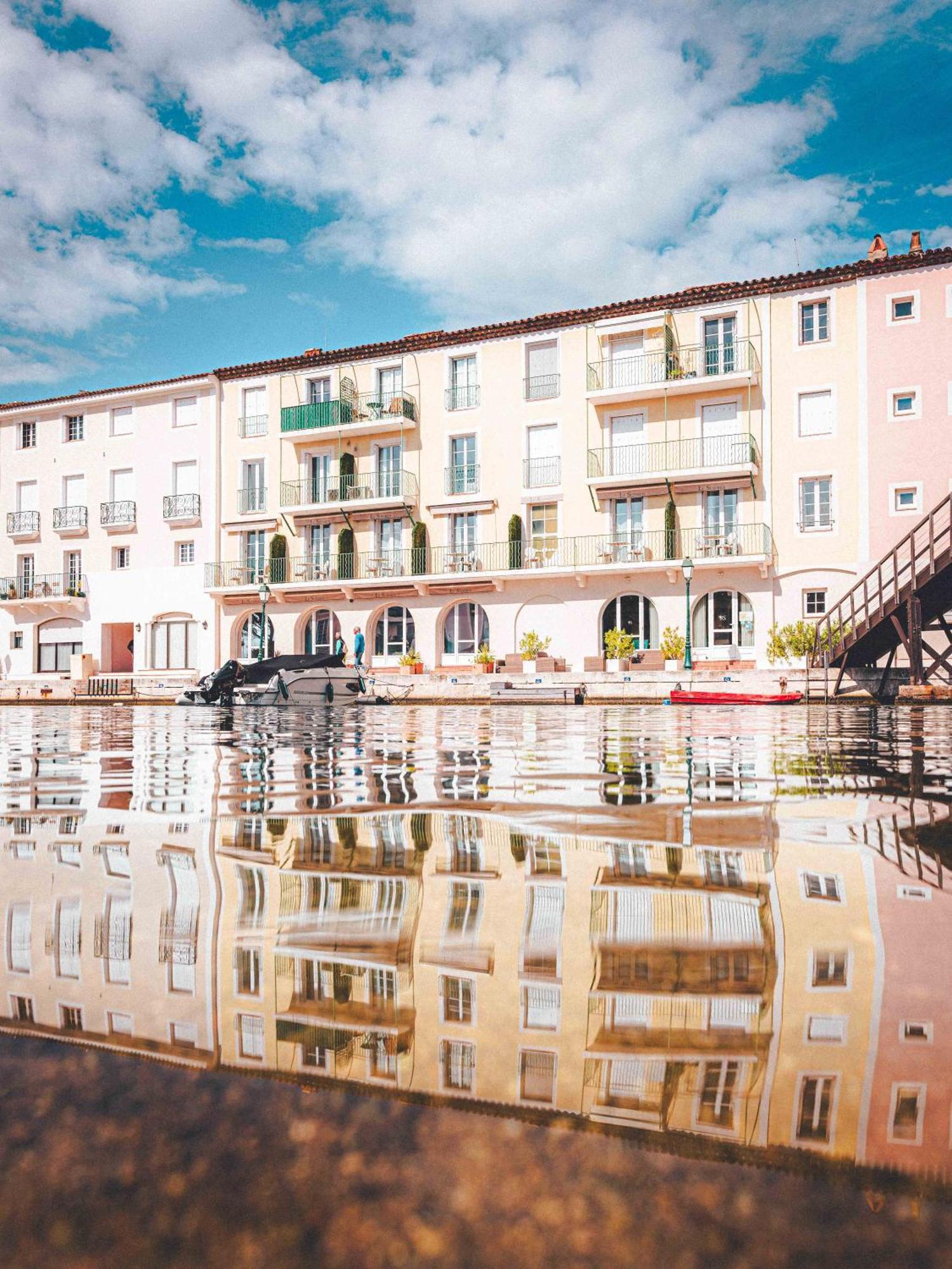 Le Suffren Hotel Гримо Екстериор снимка