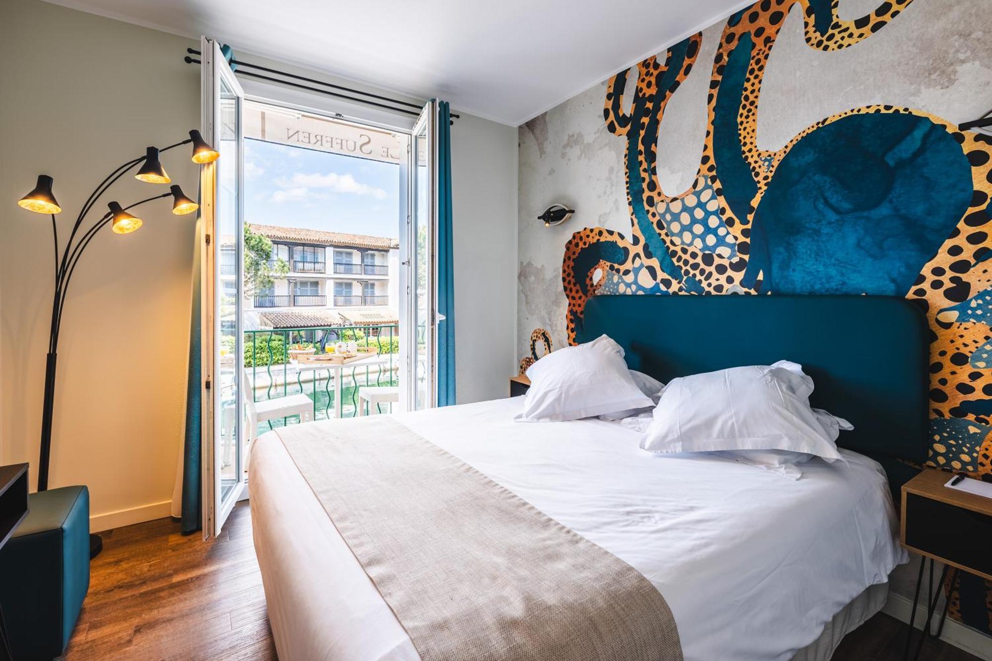 Le Suffren Hotel Гримо Екстериор снимка